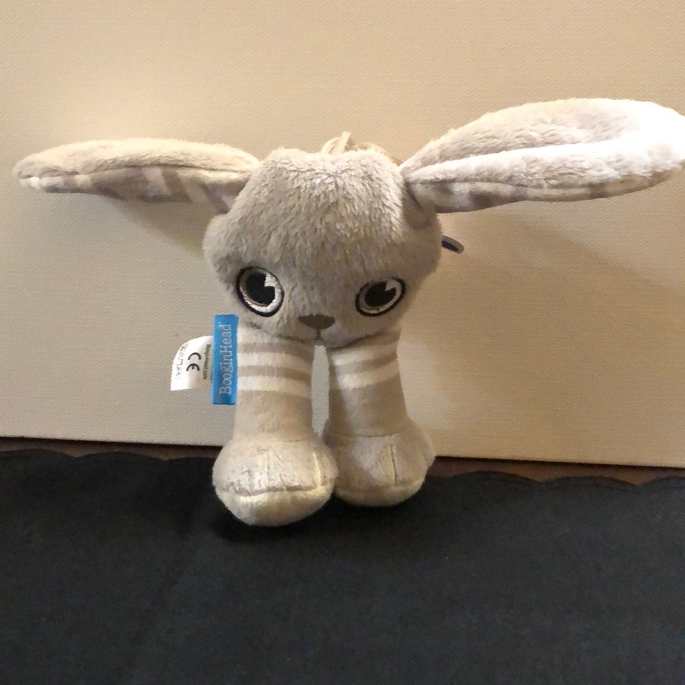 BOOGINHEAD pacifier holding Plush NWT